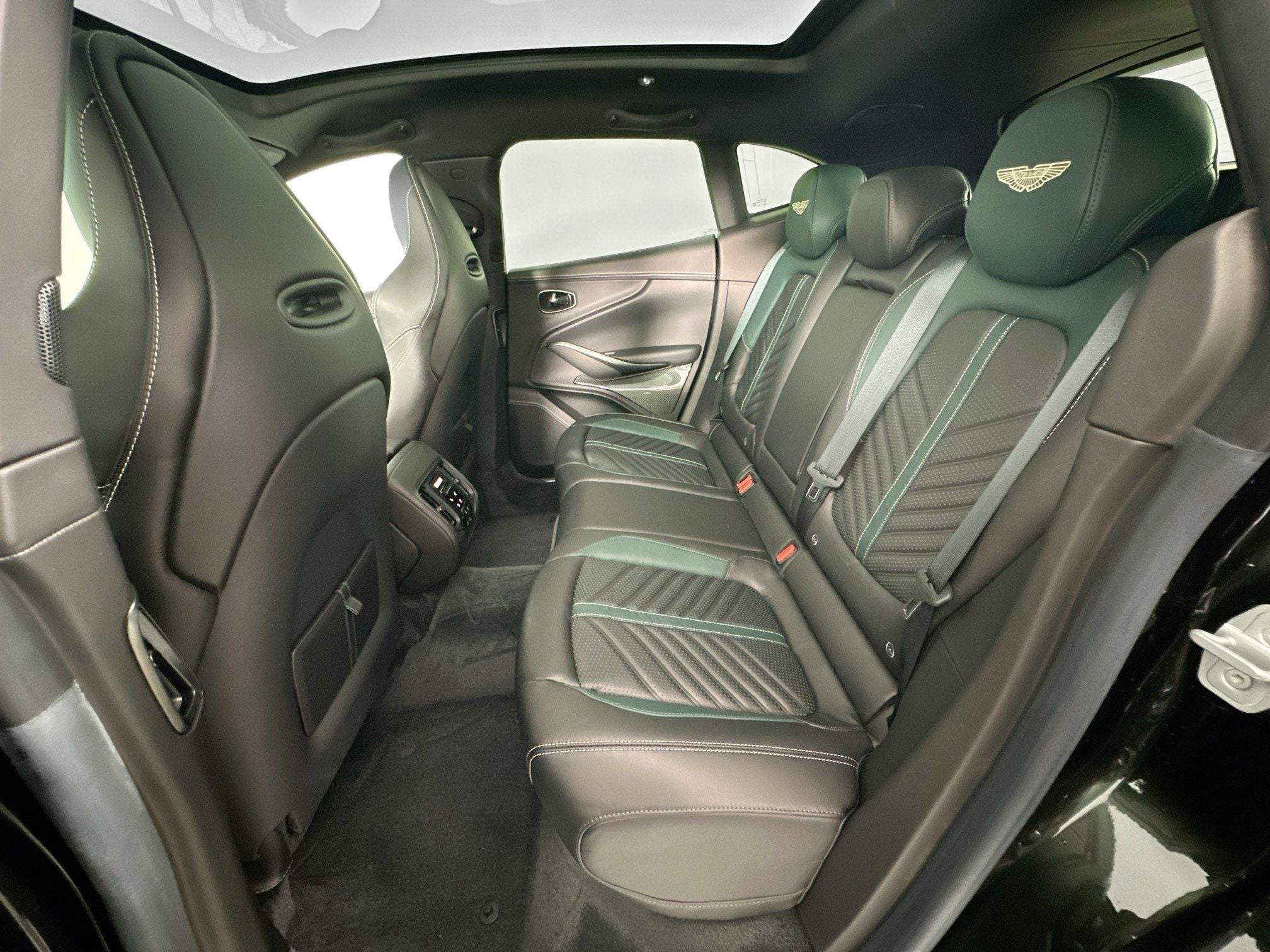 2024 Aston Martin DBX 707