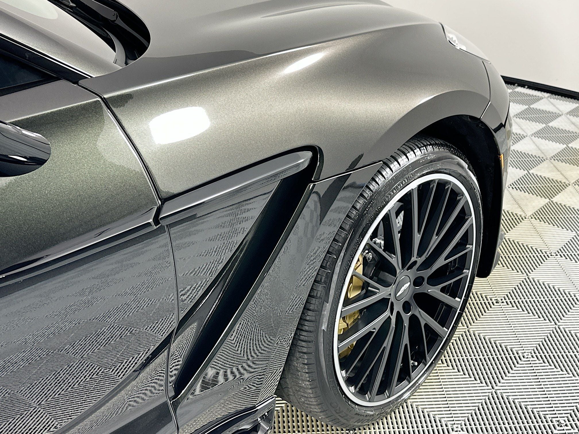 2024 Aston Martin DBX 707