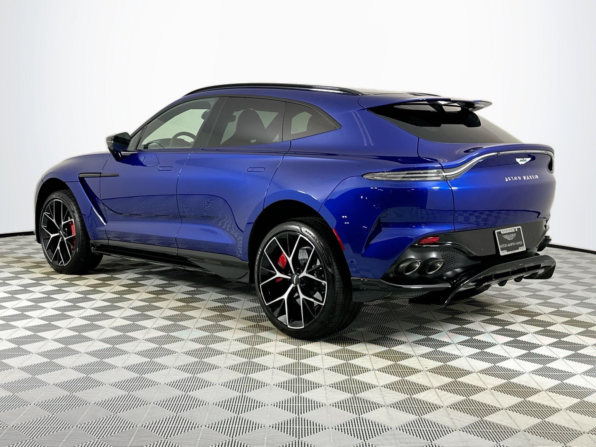 2025 Aston Martin DBX 707 Base