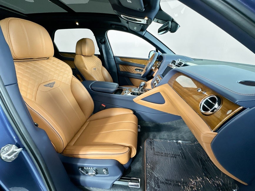 2022 Bentley Bentayga V8 in Naples, FL - Bentley Naples