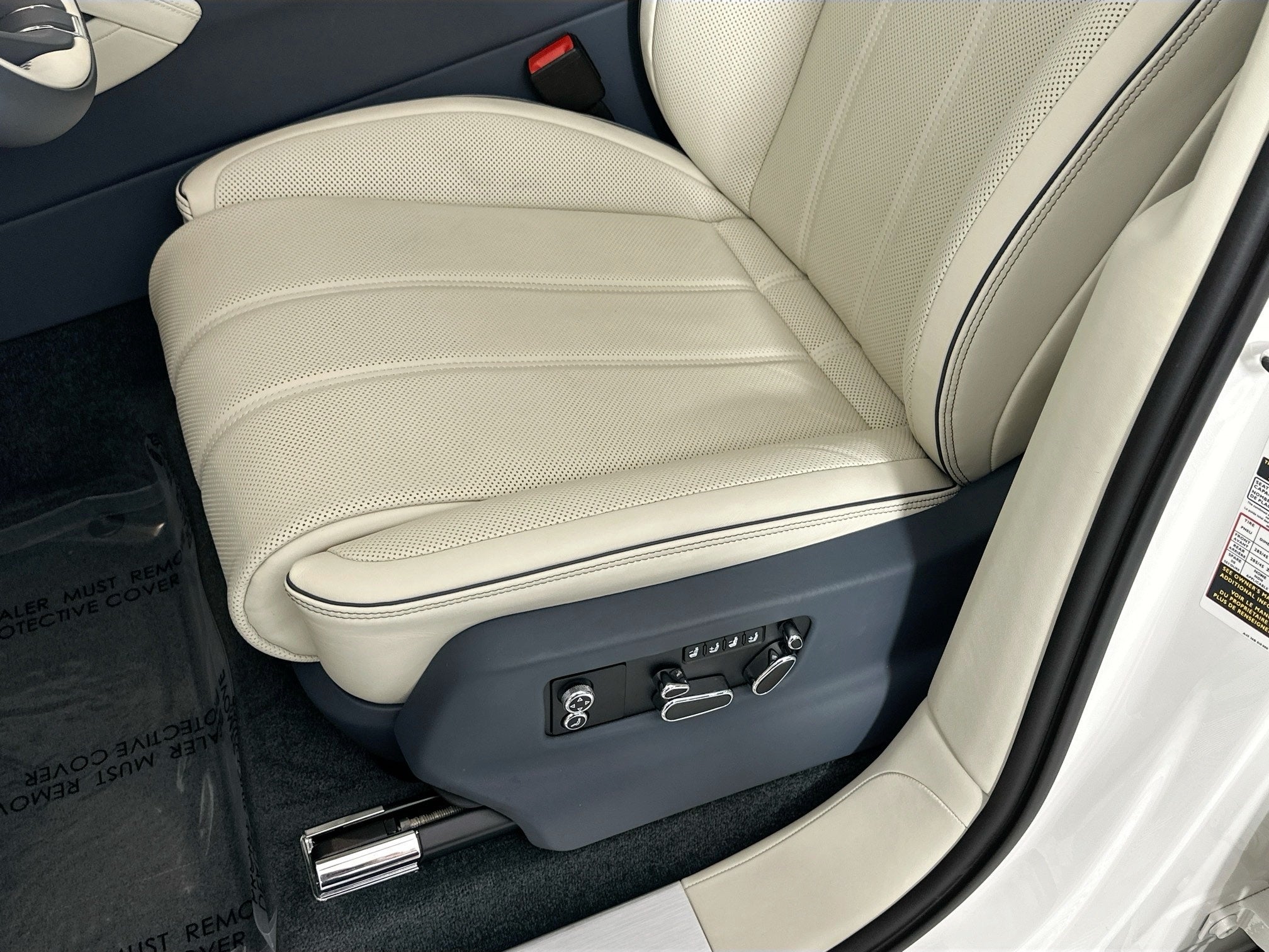 2025 Bentley Bentayga Azure