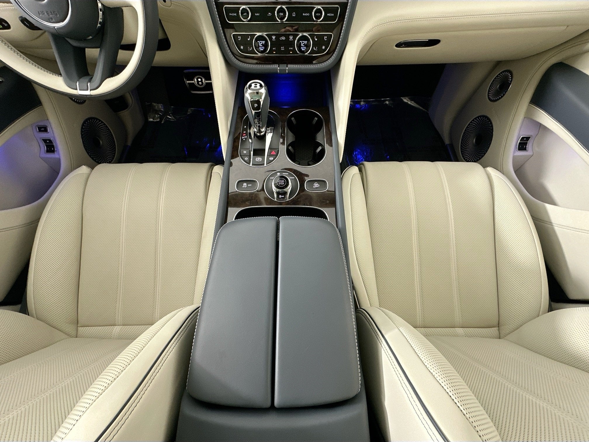 2025 Bentley Bentayga Azure