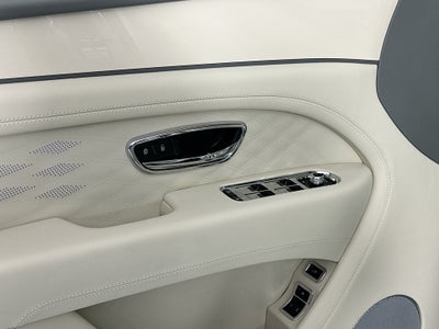 2025 Bentley Bentayga Atelier