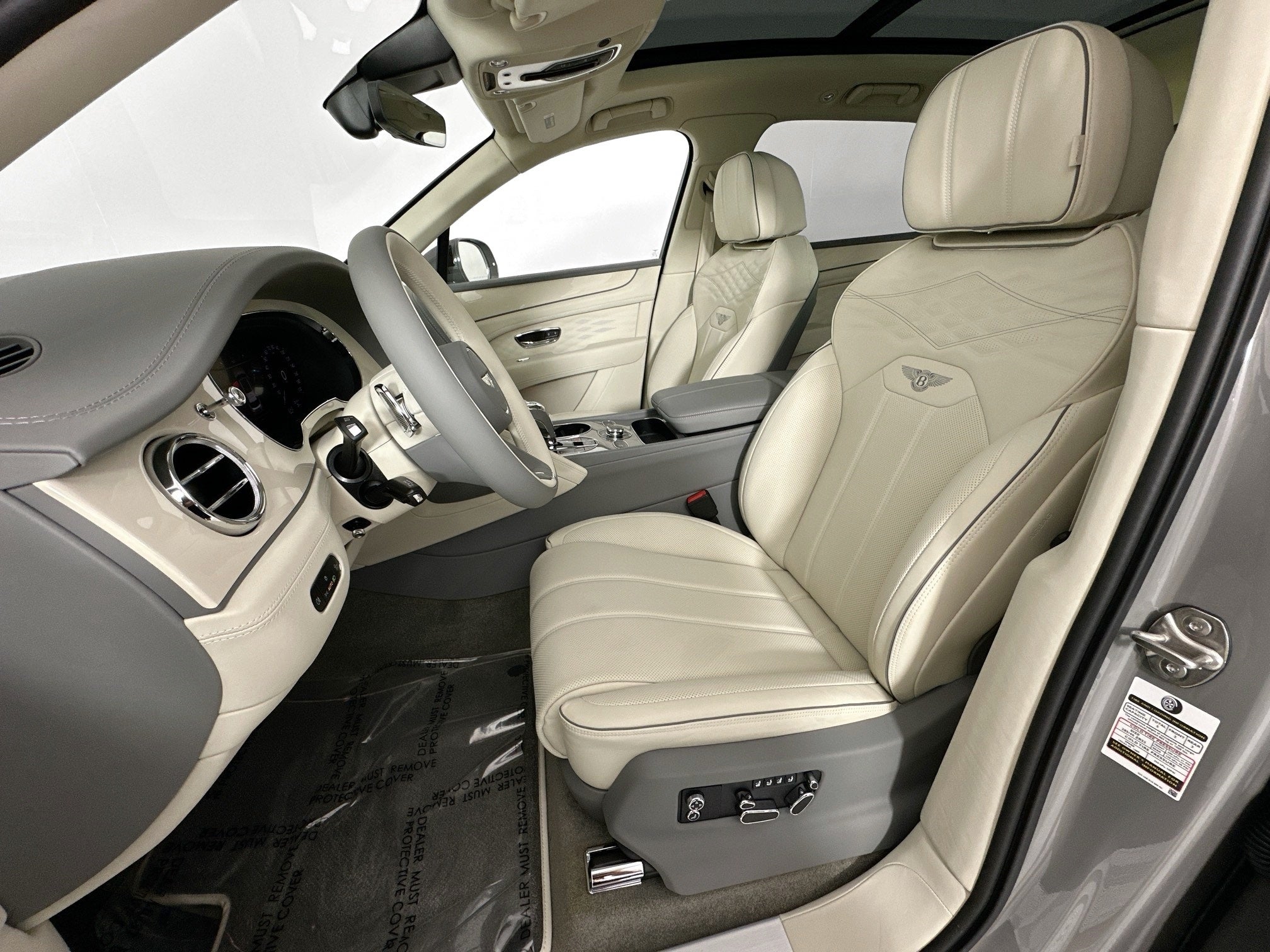 2025 Bentley Bentayga Atelier