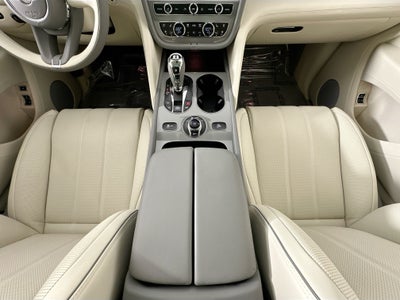 2025 Bentley Bentayga Atelier