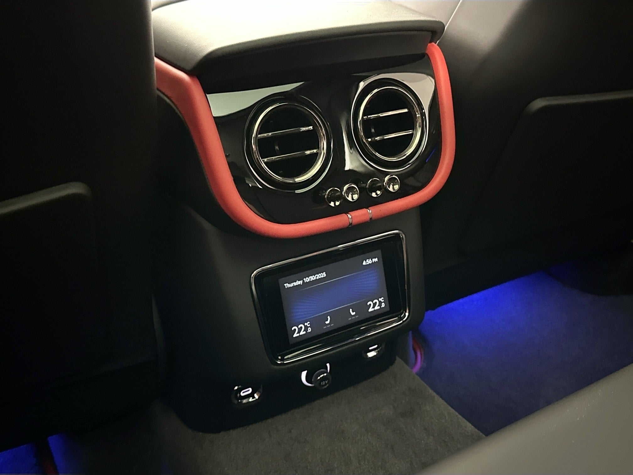 2025 Bentley Bentayga S Black Edition