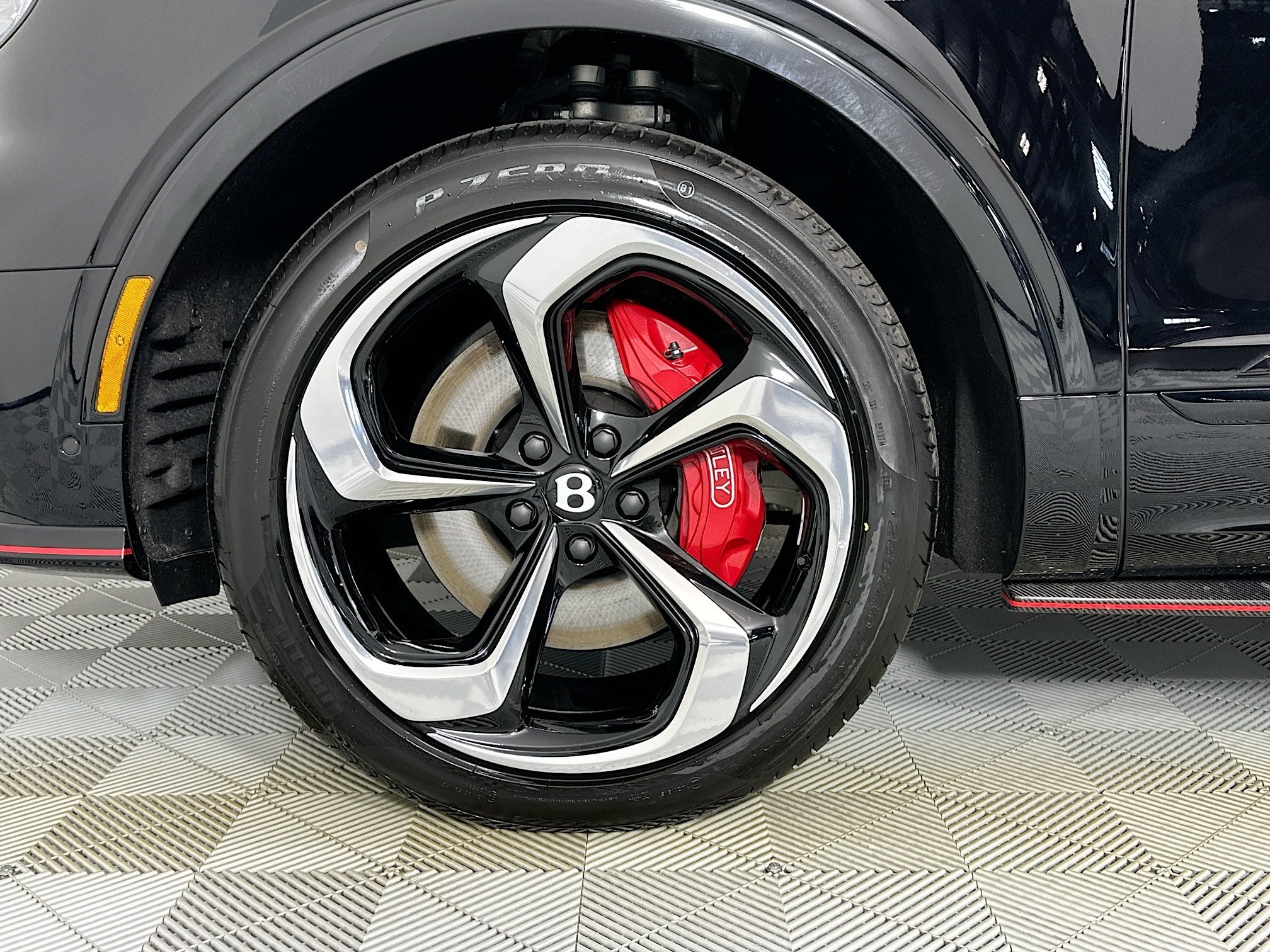 2025 Bentley Bentayga S Black Edition