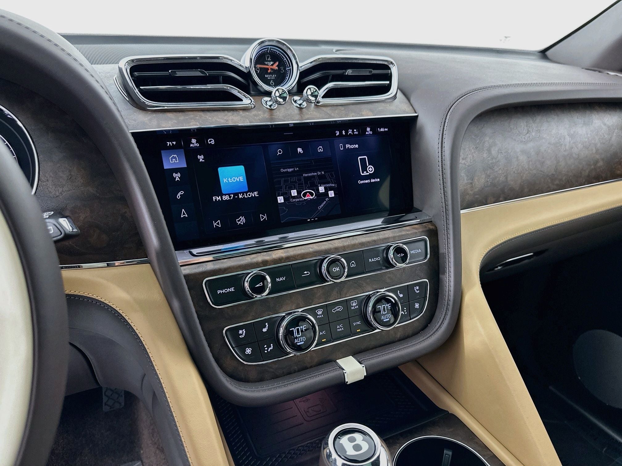 2027 Bentley Bentayga Base