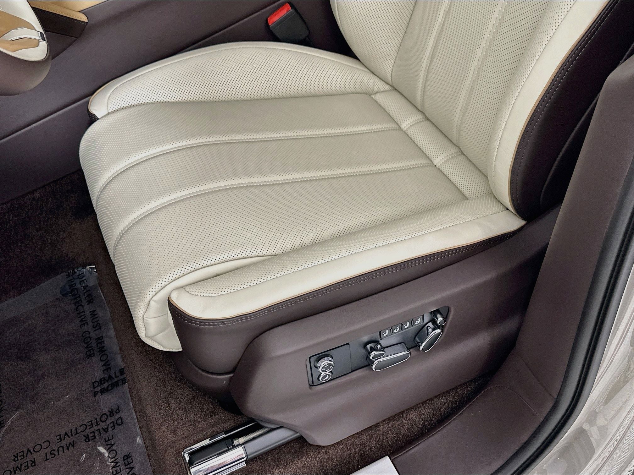 2027 Bentley Bentayga Base