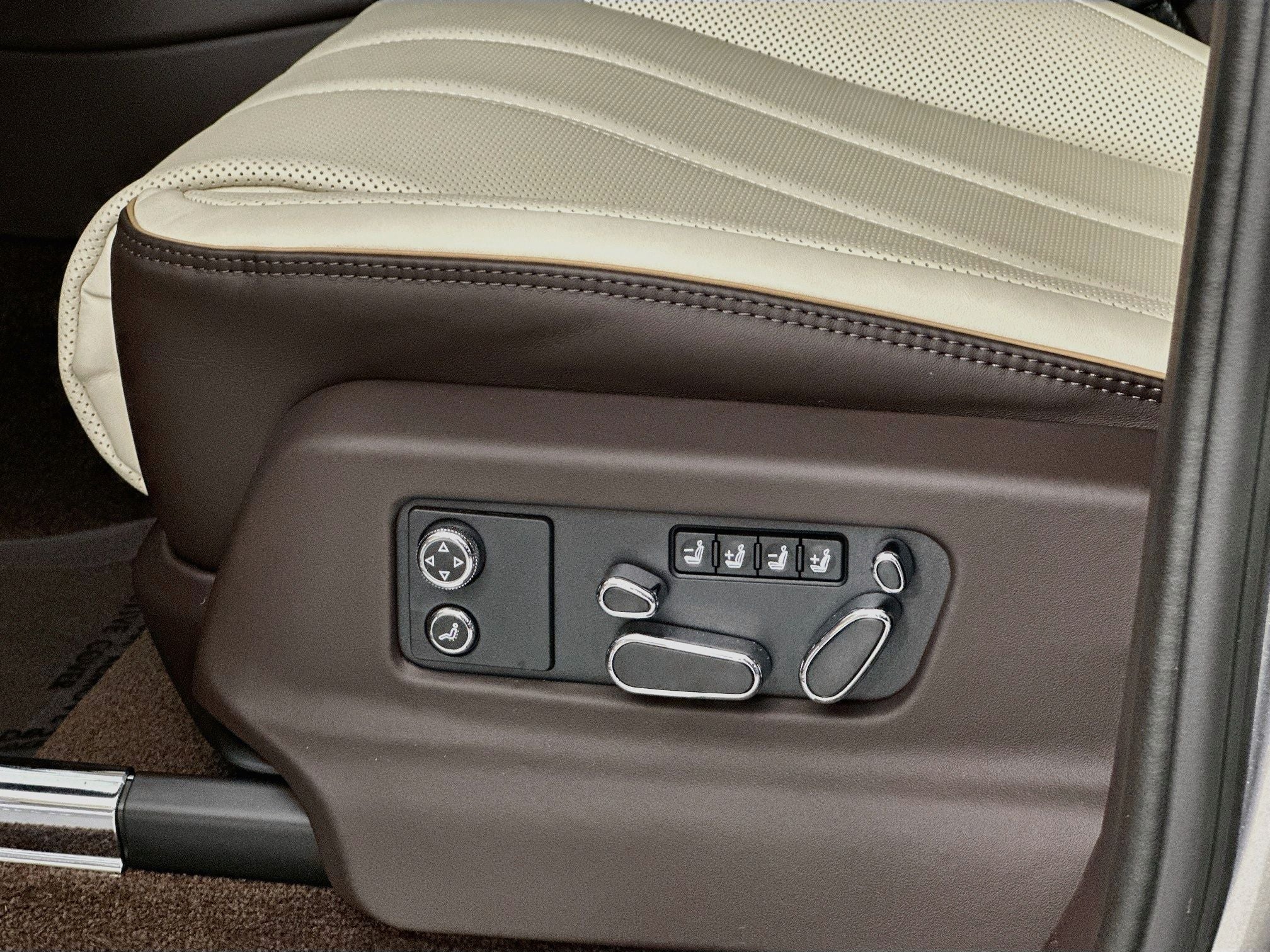 2027 Bentley Bentayga Base