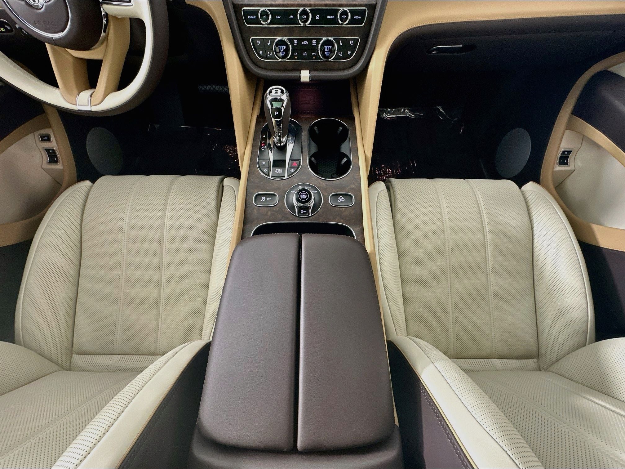2027 Bentley Bentayga Base