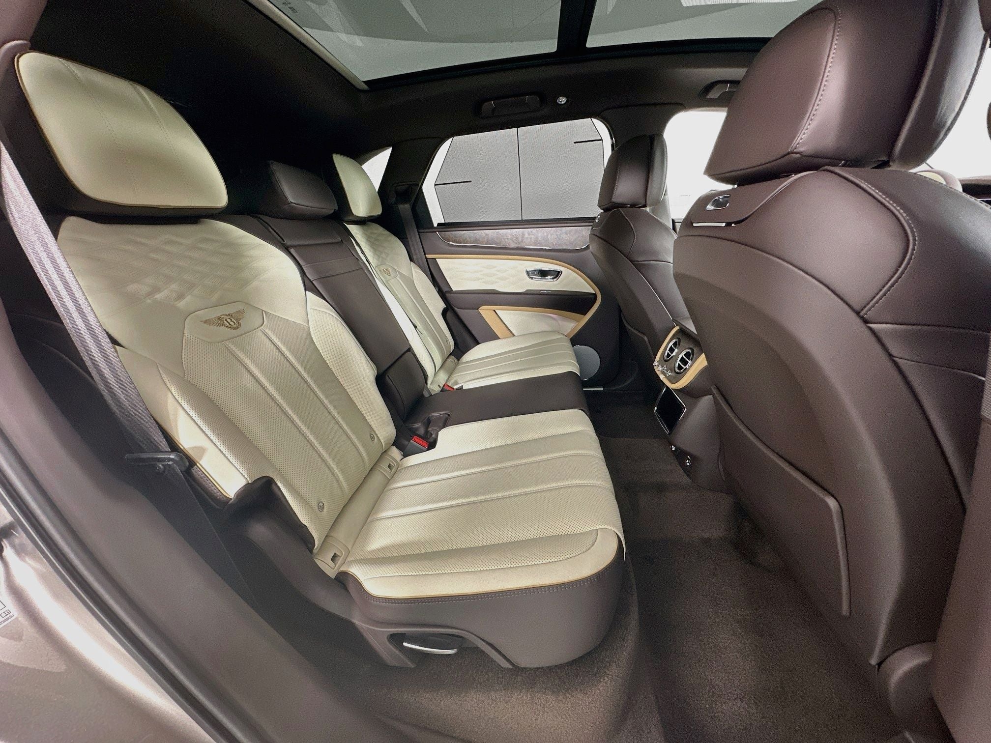 2027 Bentley Bentayga Base