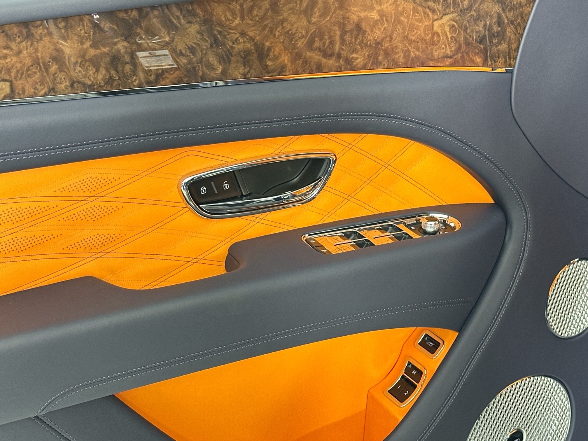 2025 Bentley Bentayga Azure Naples Edition