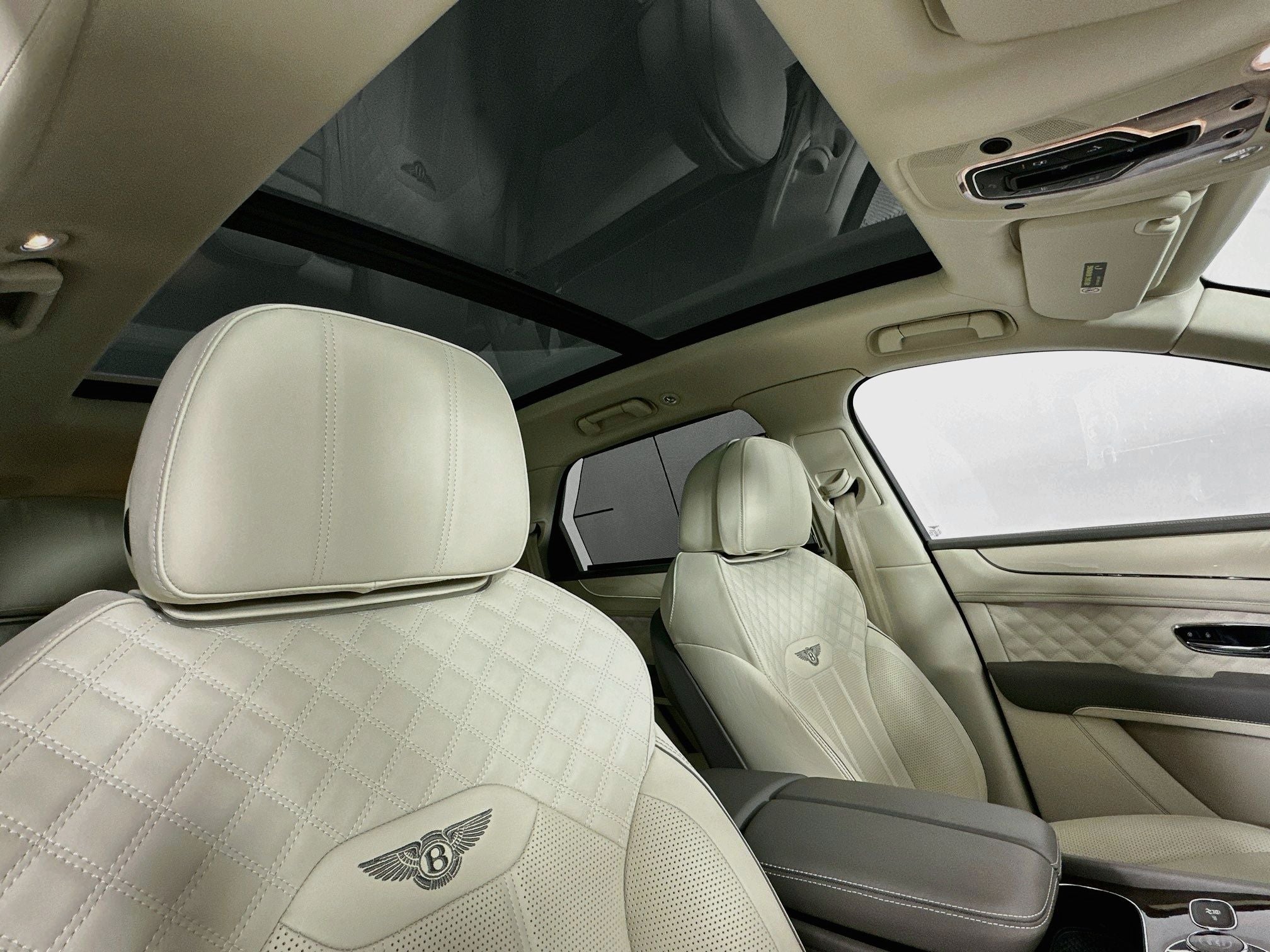 2023 Bentley Bentayga Azure