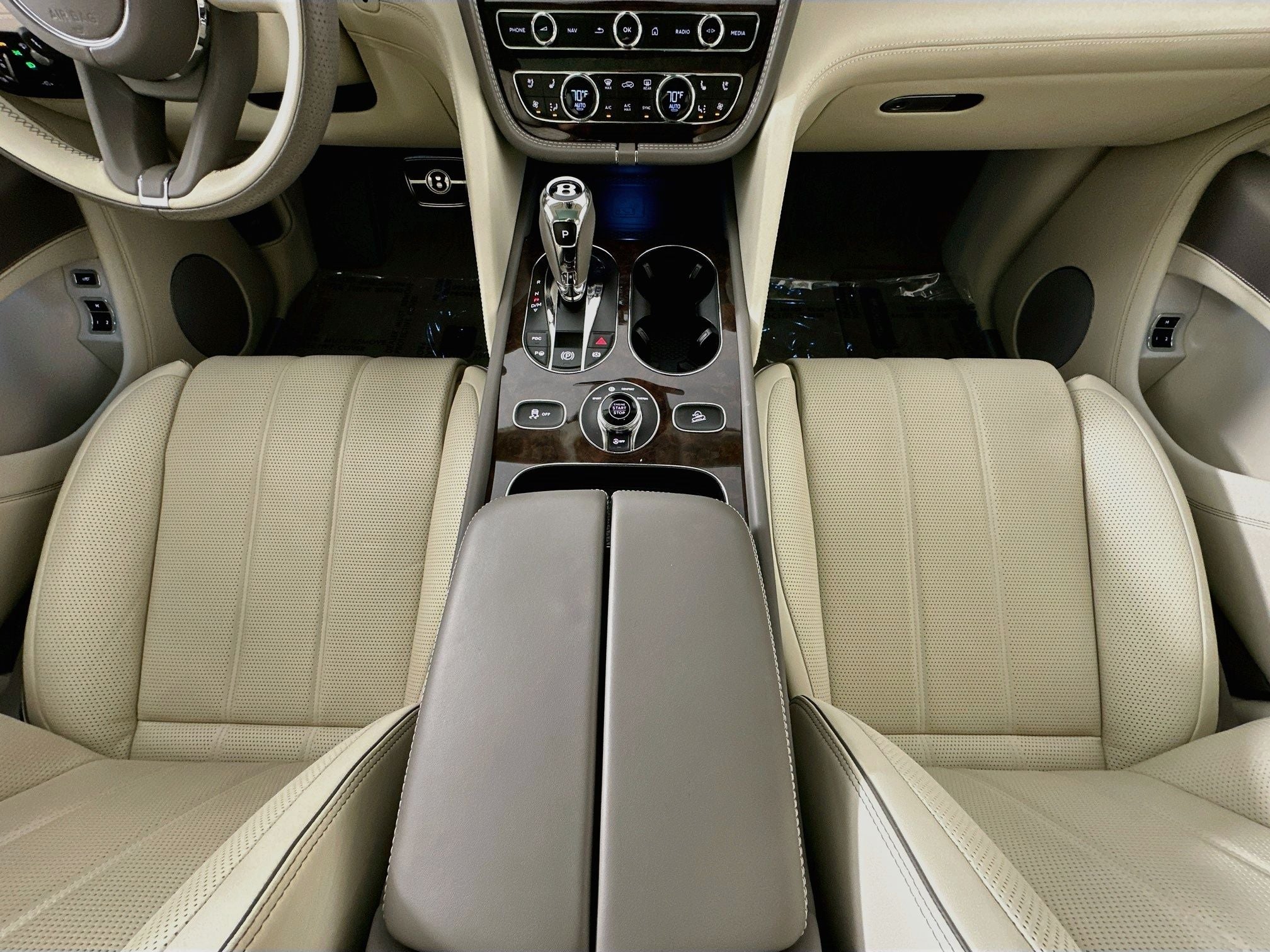 2023 Bentley Bentayga Azure