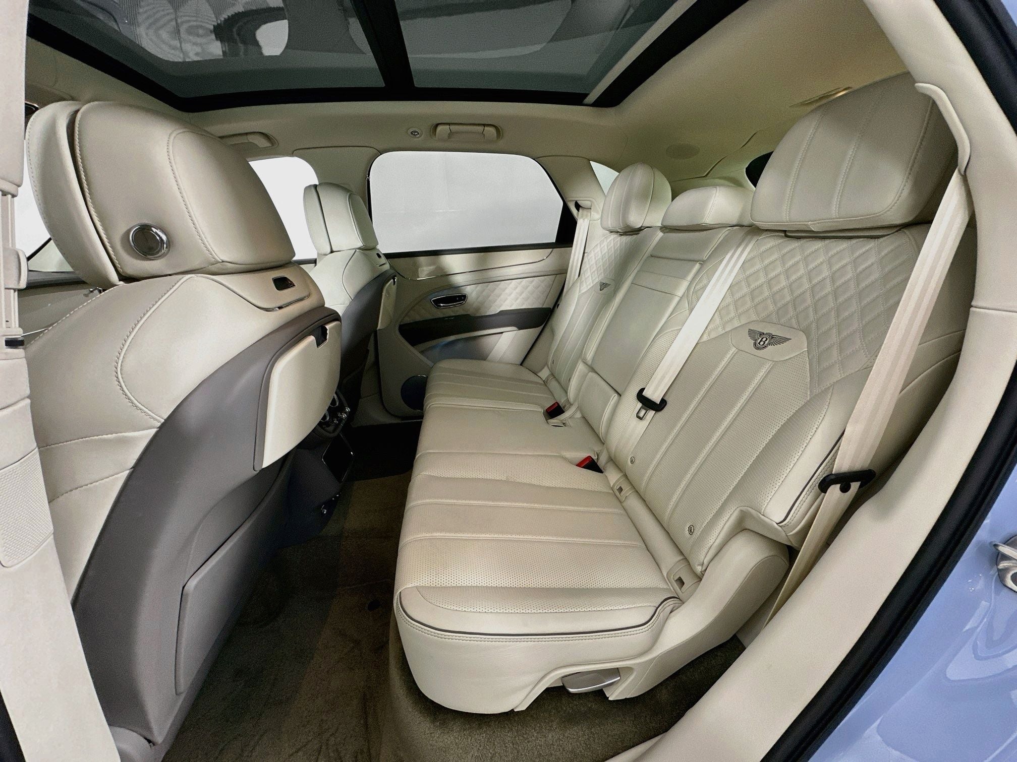 2023 Bentley Bentayga Azure