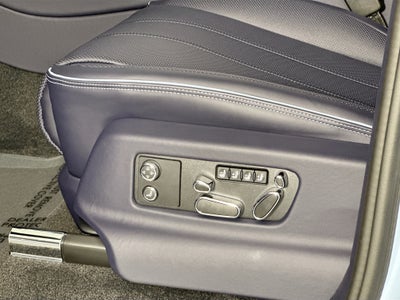 2025 Bentley Bentayga Azure