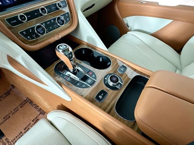 2026 Bentley Bentayga V8