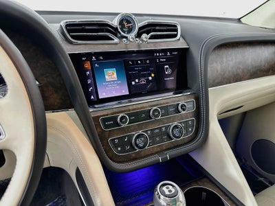 2026 Bentley Bentayga V8