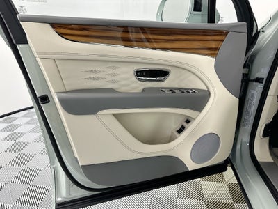2025 Bentley Bentayga Azure
