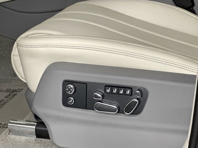 2025 Bentley Bentayga Azure