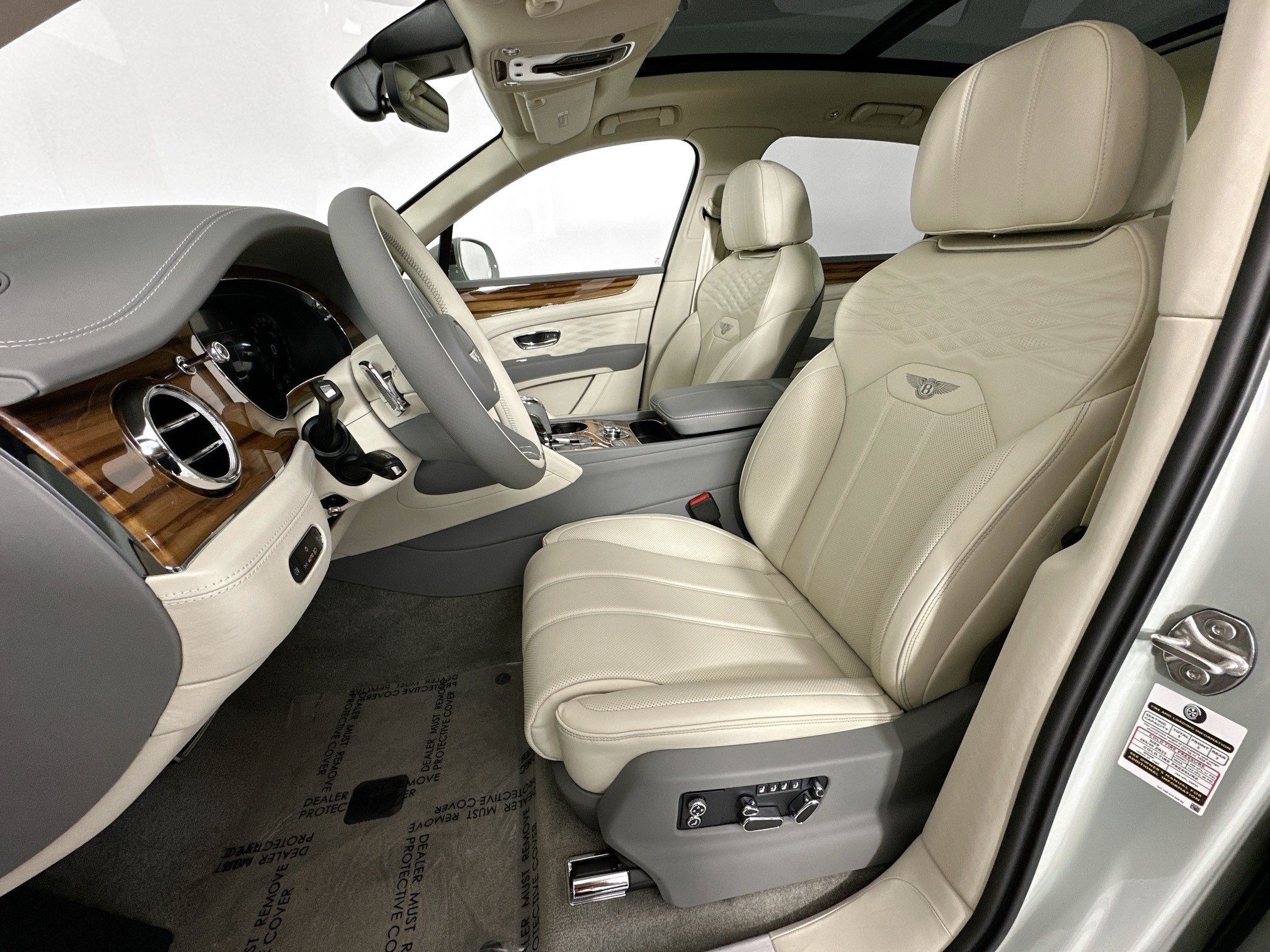 2025 Bentley Bentayga Azure