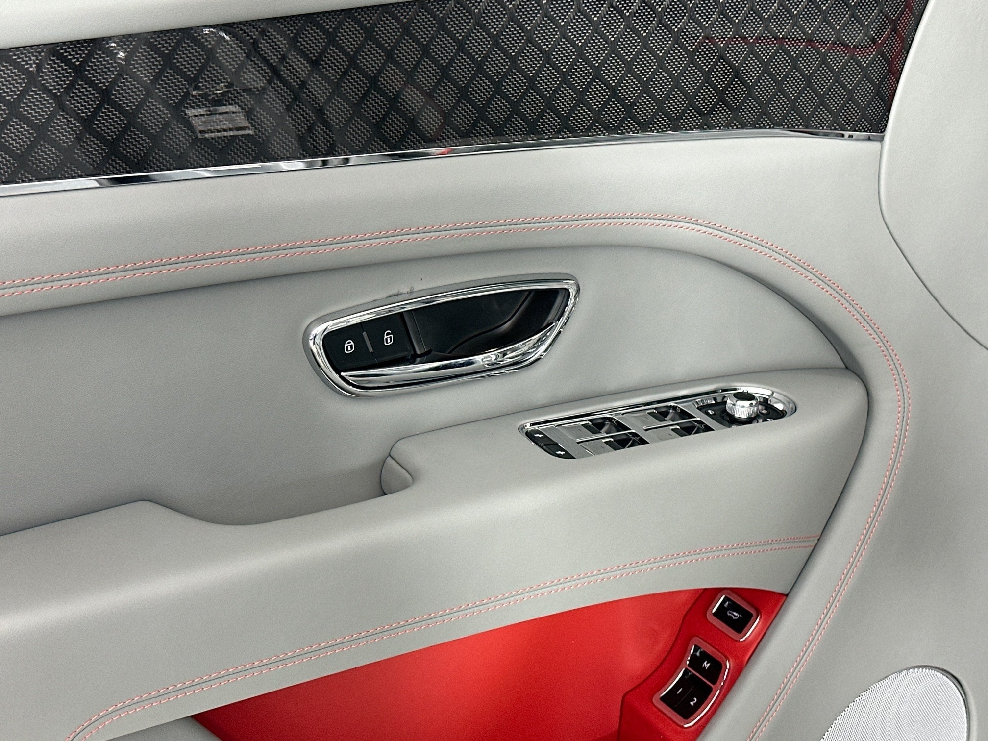 2025 Bentley Bentayga S Black Edition Black Edtion