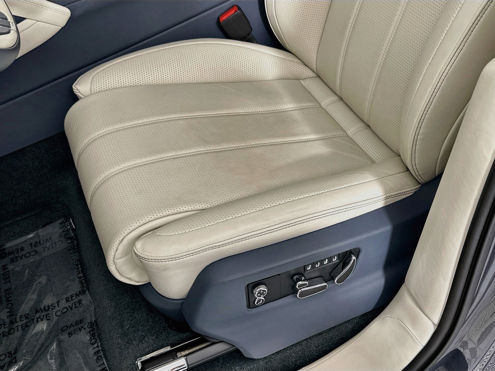 2024 Bentley Bentayga EWB Azure