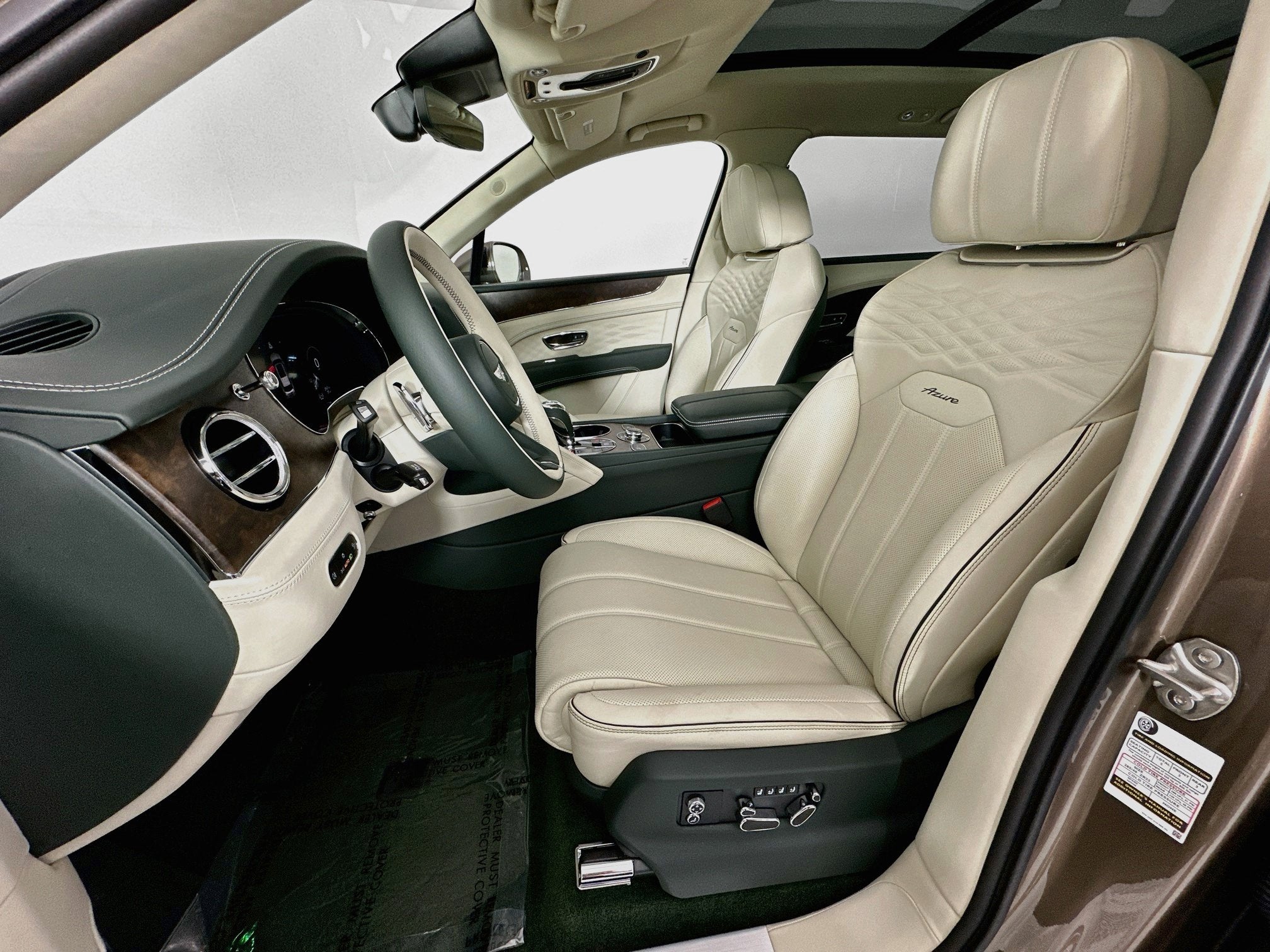 2027 Bentley Bentayga EWB Azure