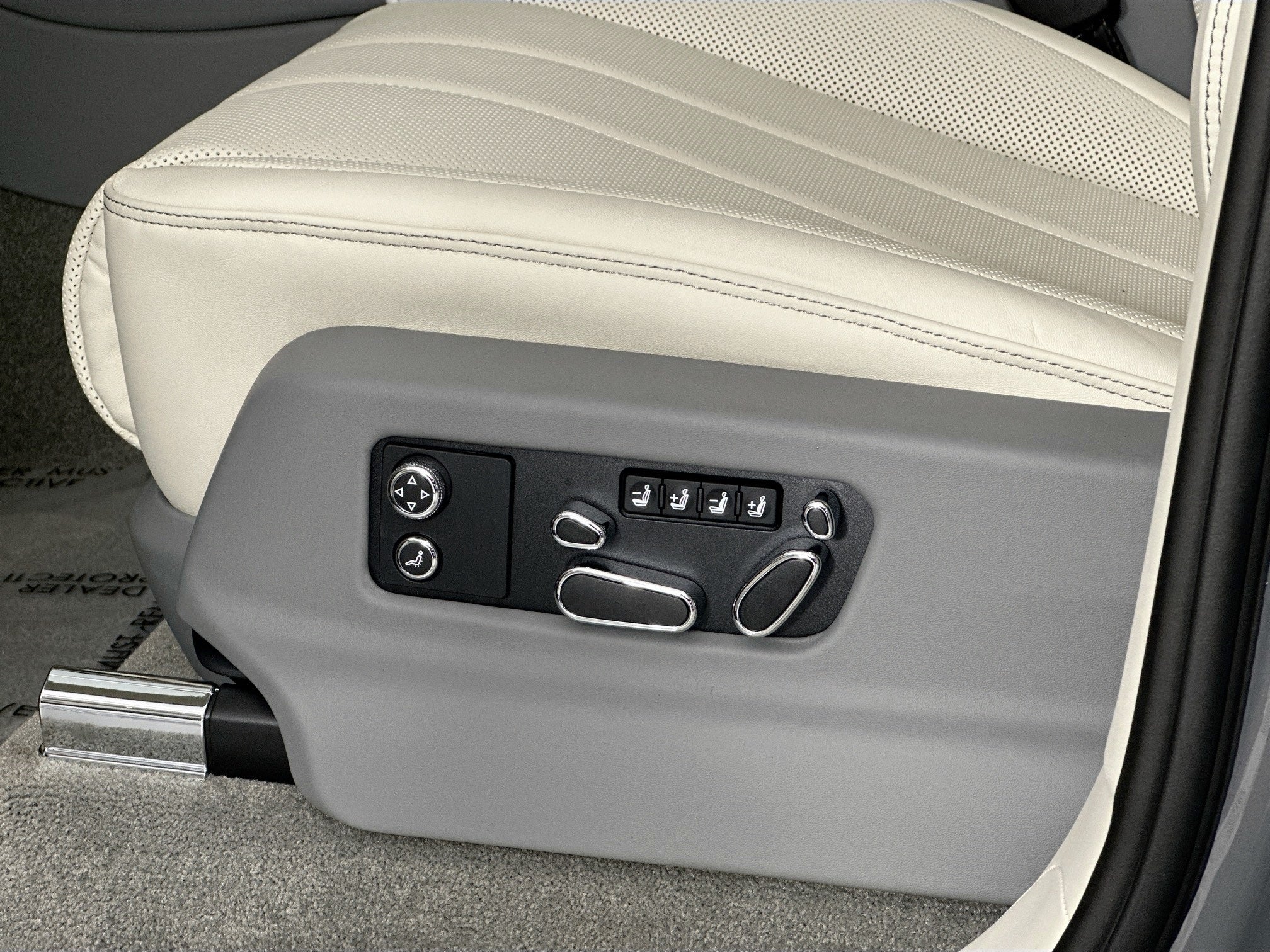 2025 Bentley Bentayga EWB Azure