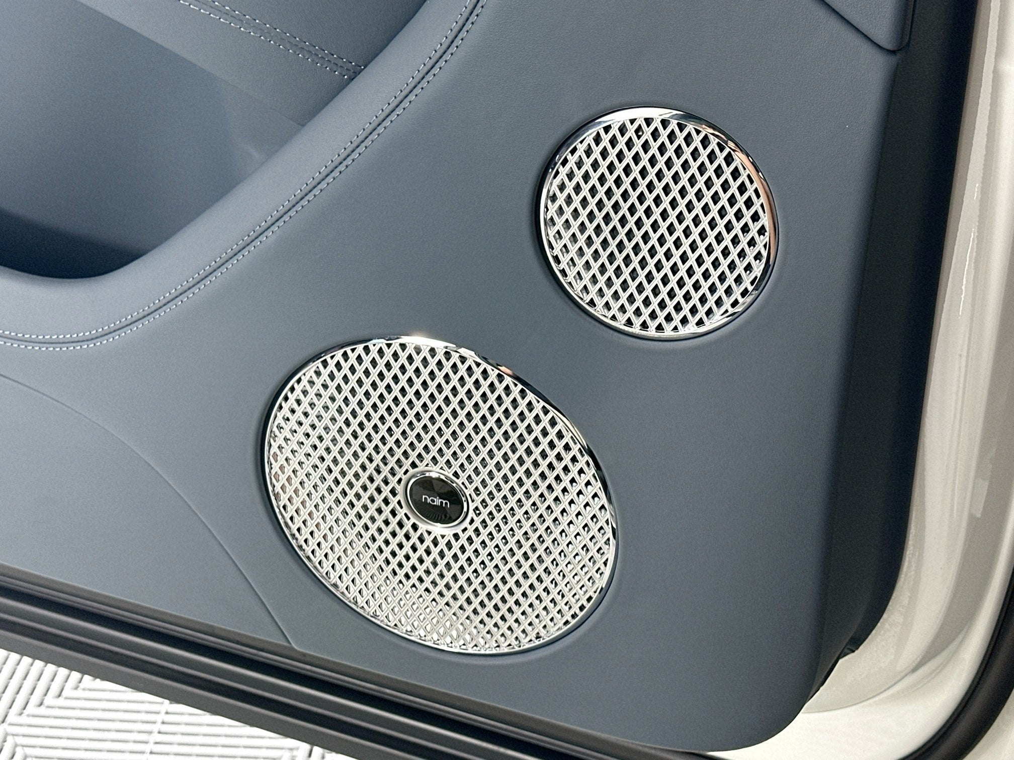 2025 Bentley Bentayga EWB Mulliner