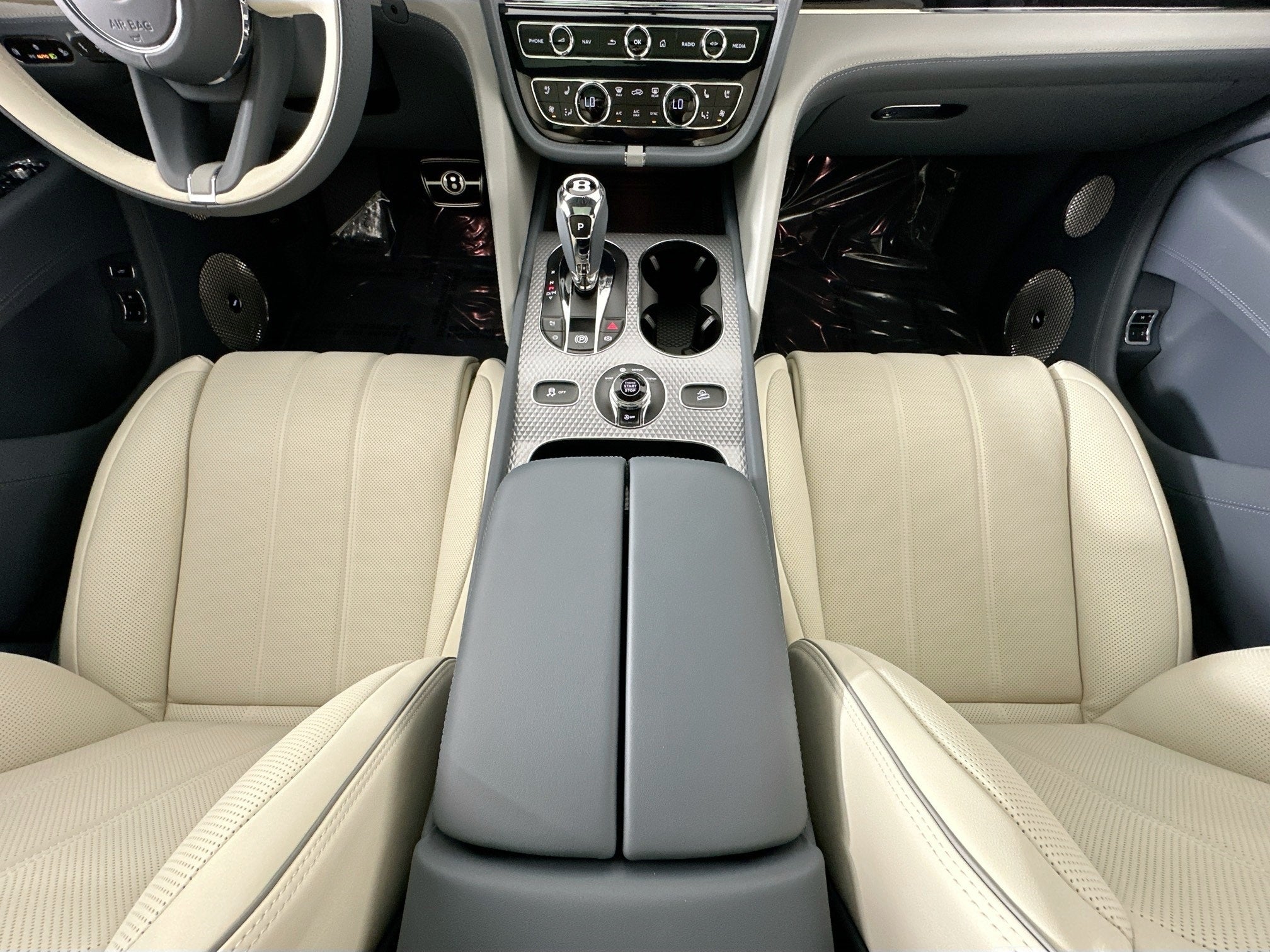 2025 Bentley Bentayga EWB Mulliner