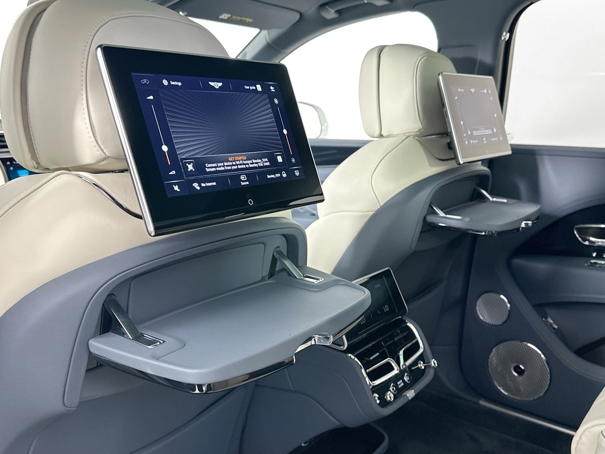 2025 Bentley Bentayga EWB Mulliner