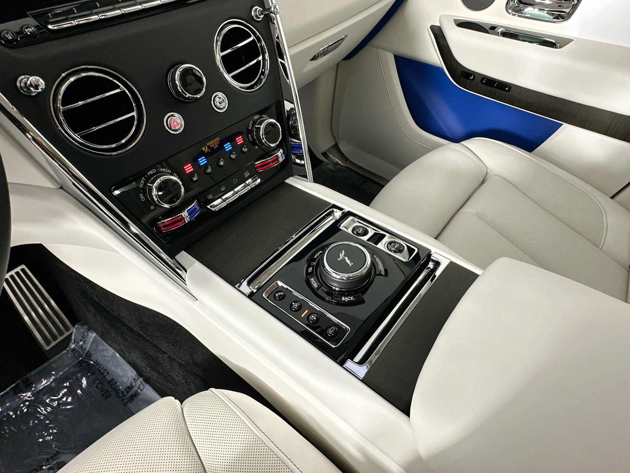 2025 Rolls-Royce Cullinan 