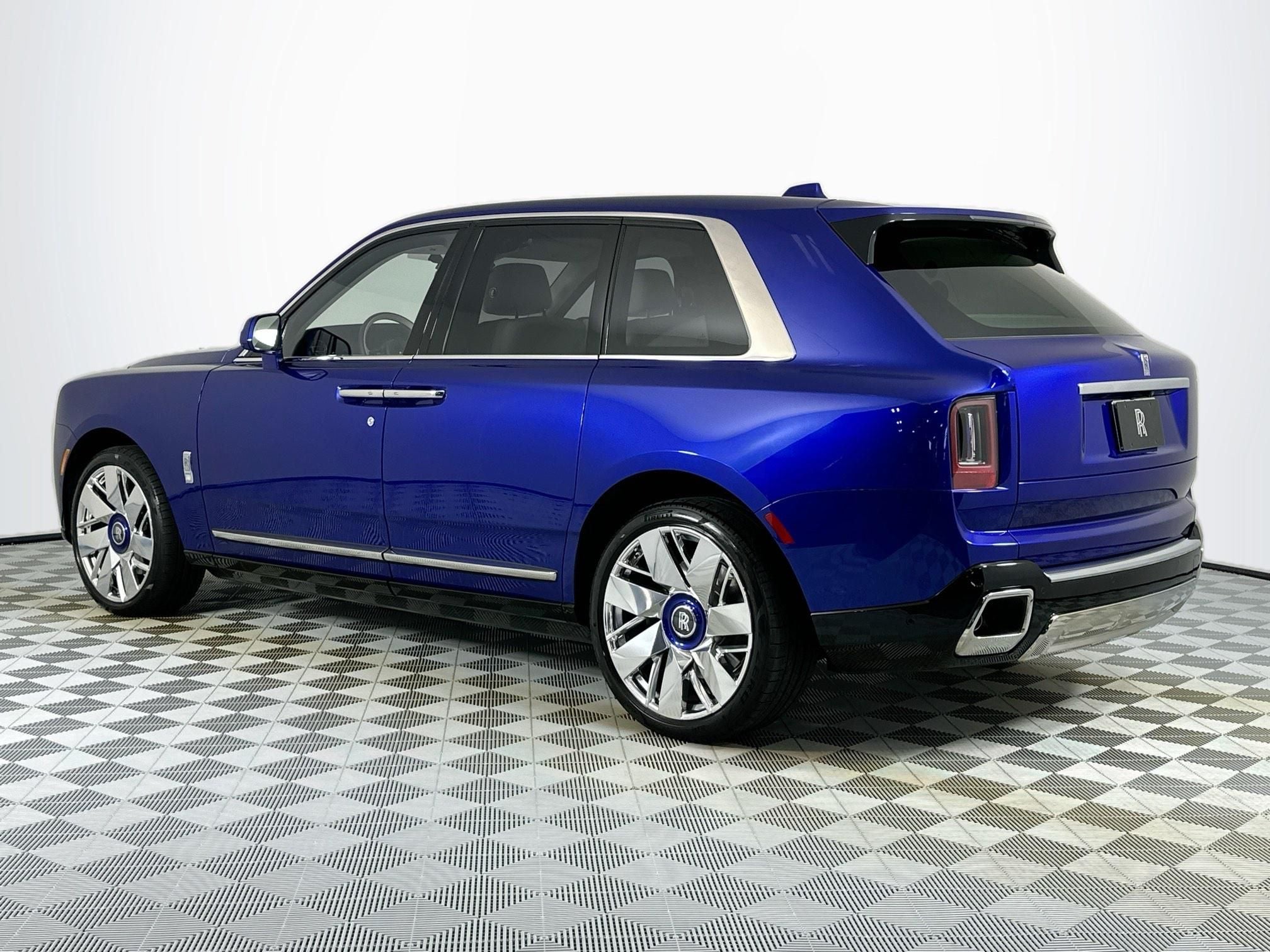2025 Rolls-Royce Cullinan 