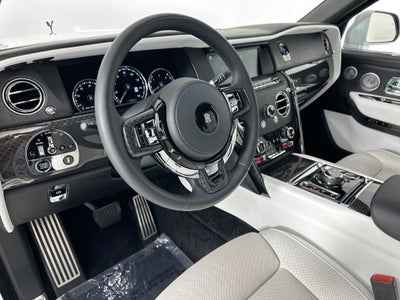 2023 Rolls-Royce Black Badge Cullinan Base
