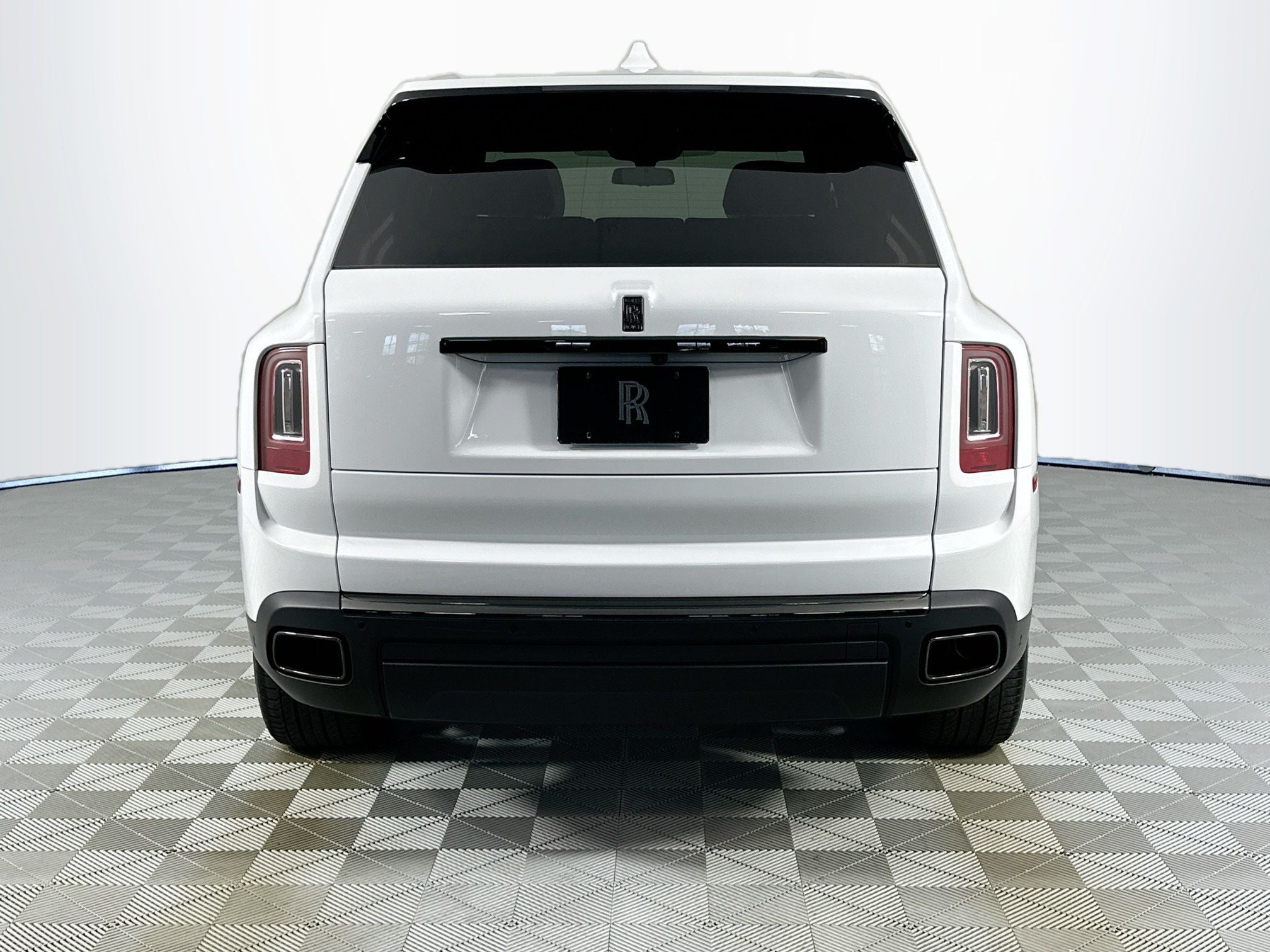 2023 Rolls-Royce Black Badge Cullinan Base