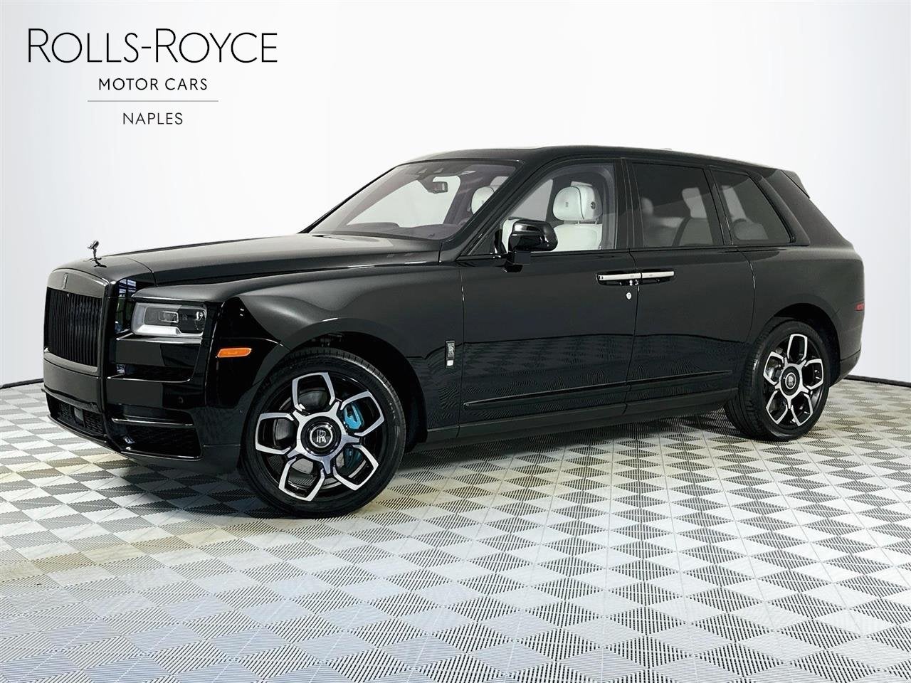 2024 Rolls-Royce Black Badge Cullinan Base