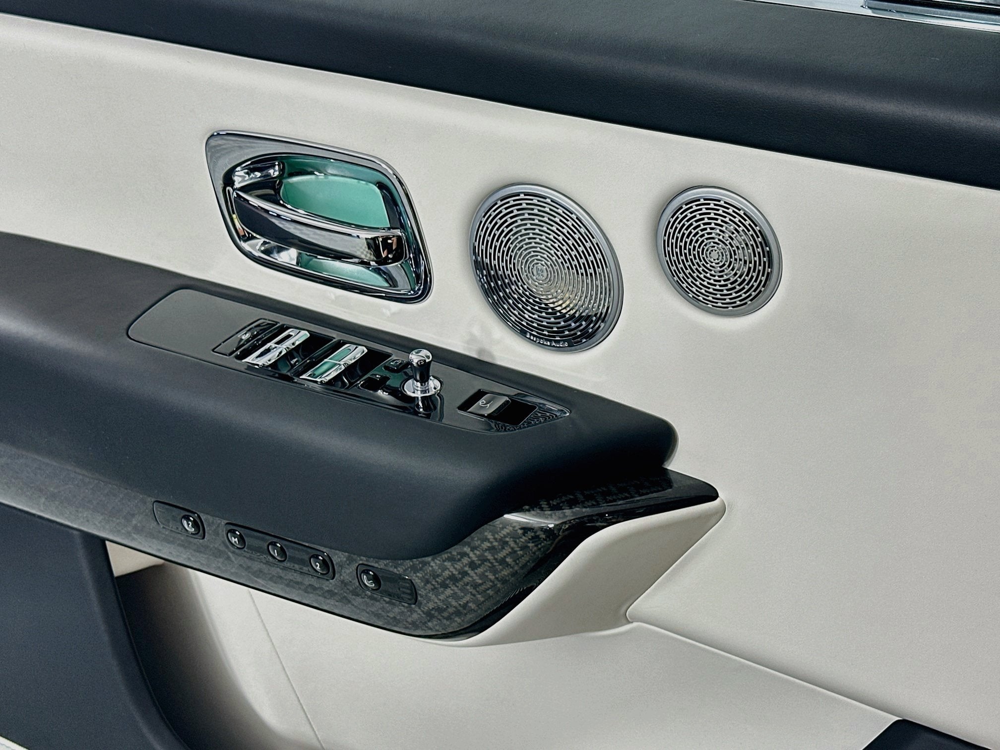 2024 Rolls-Royce Black Badge Cullinan Base
