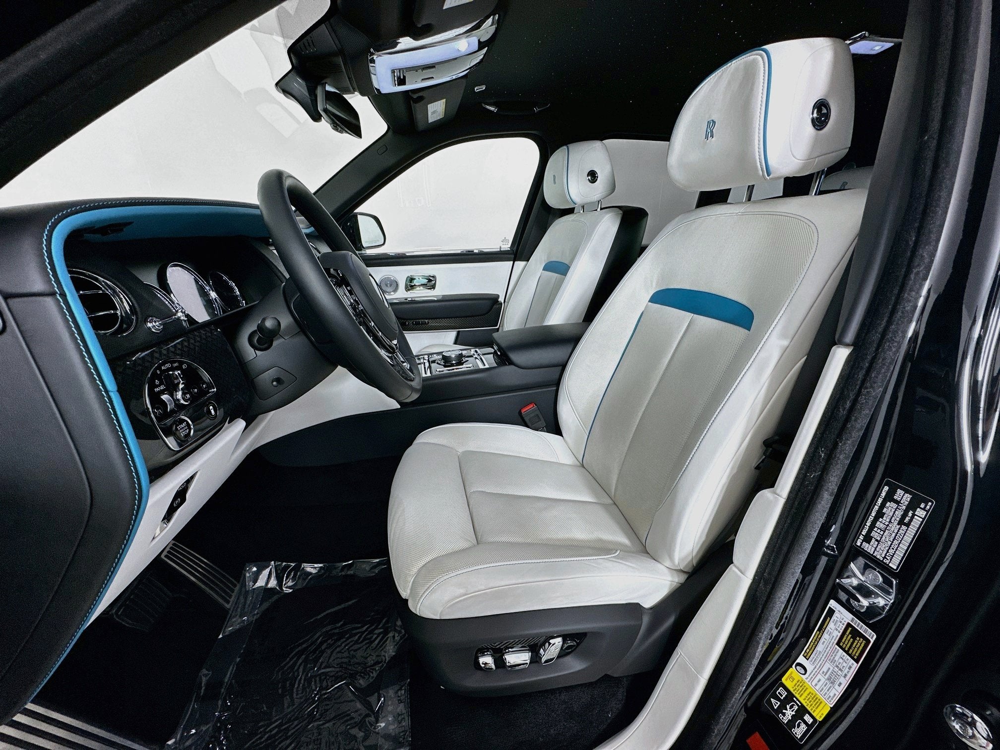 2024 Rolls-Royce Black Badge Cullinan Base