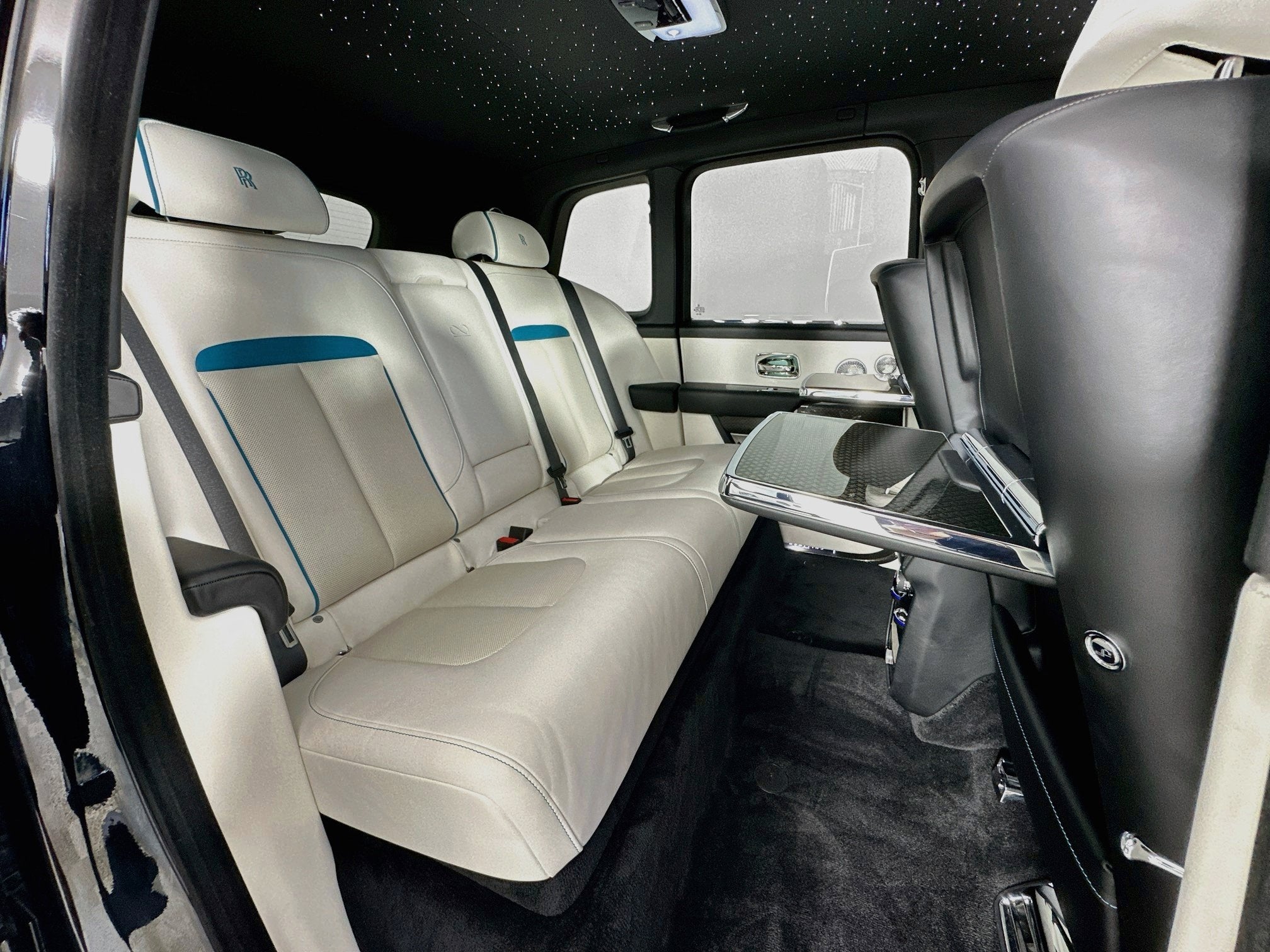 2024 Rolls-Royce Black Badge Cullinan Base