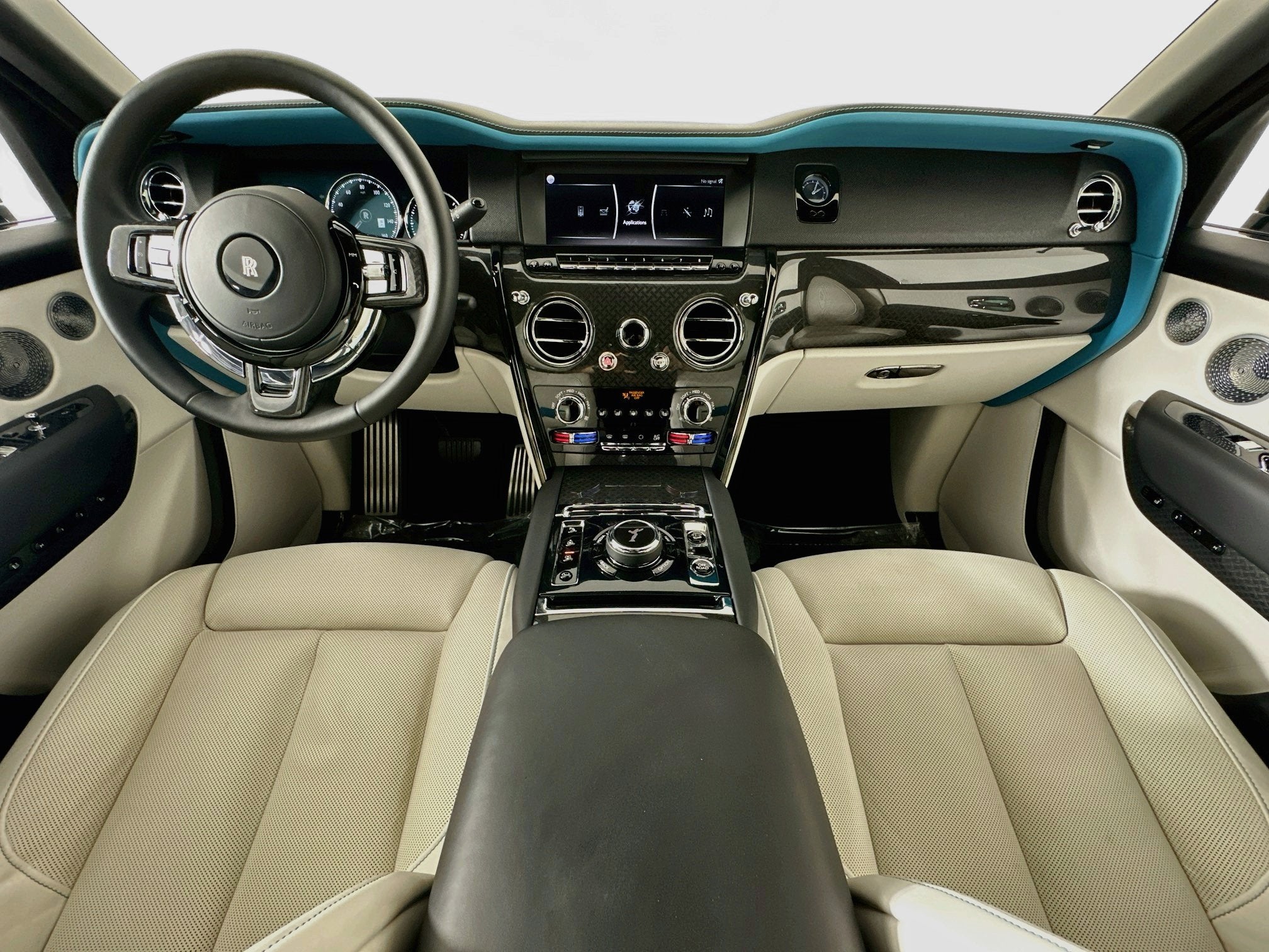 2024 Rolls-Royce Black Badge Cullinan Base