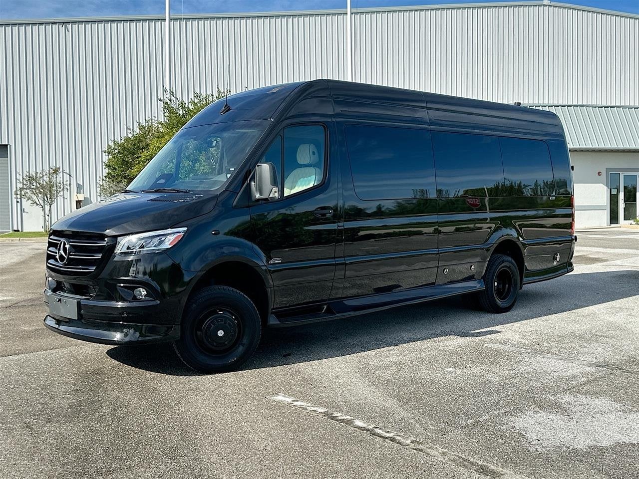 2025 Mercedes-Benz Luxe Cruiser Sprinter 3500 Cargo 170 WB High Roof