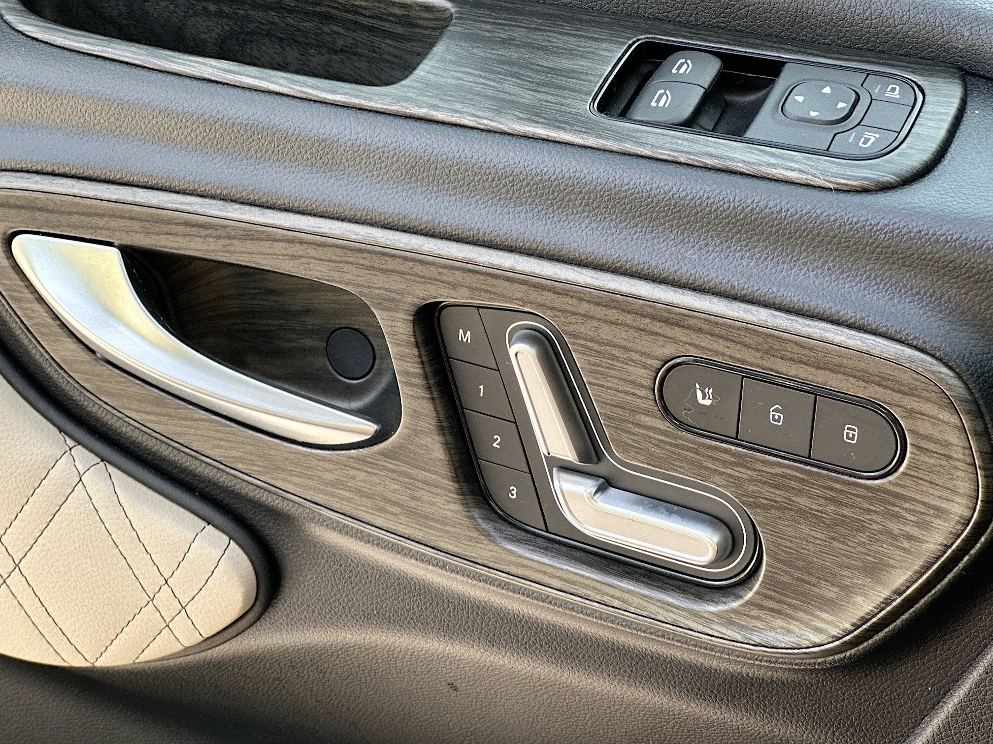 2025 Mercedes-Benz Luxe Cruiser Sprinter 3500 Cargo 170 WB High Roof