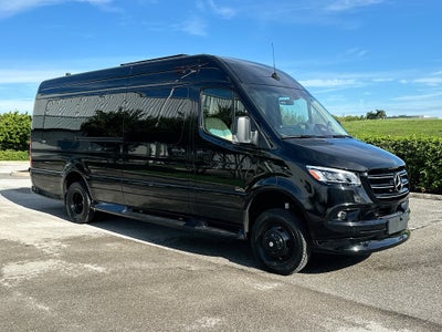 2025 Mercedes-Benz Luxe Cruiser Sprinter 3500 Cargo 170 WB High Roof