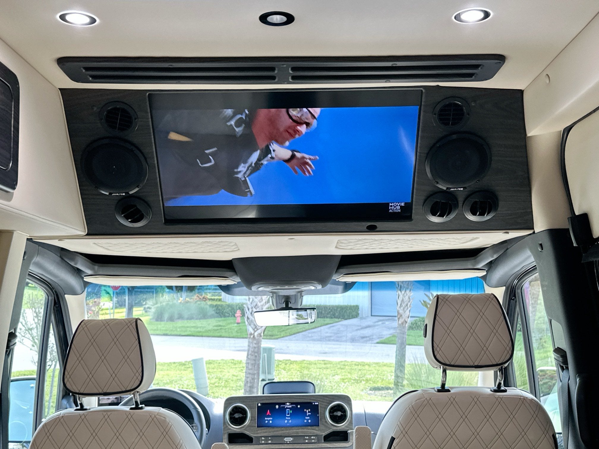 2025 Mercedes-Benz Luxe Cruiser Sprinter 3500 Cargo 170 WB High Roof