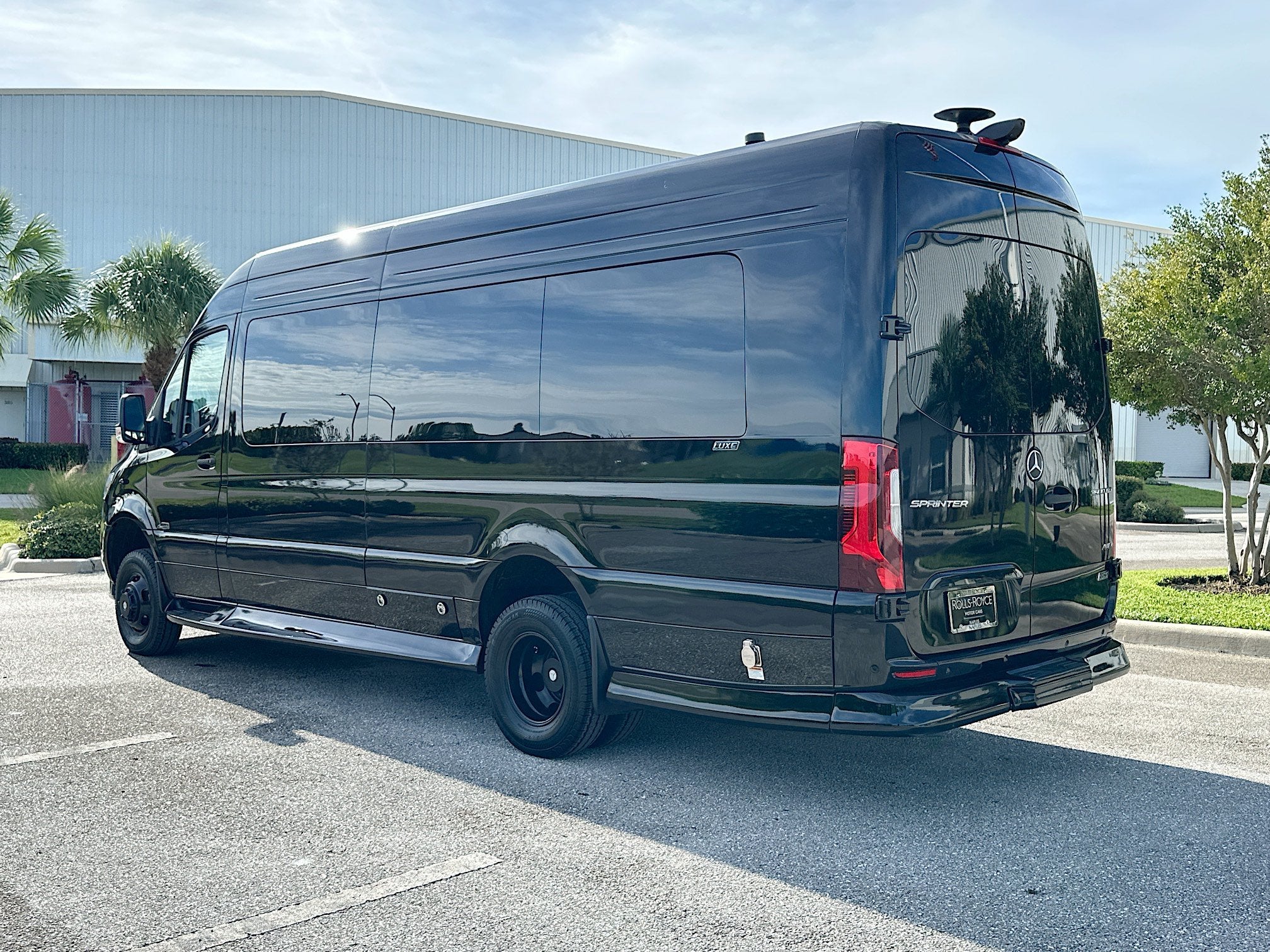2025 Mercedes-Benz Luxe Cruiser Sprinter 3500 Cargo 170 WB High Roof