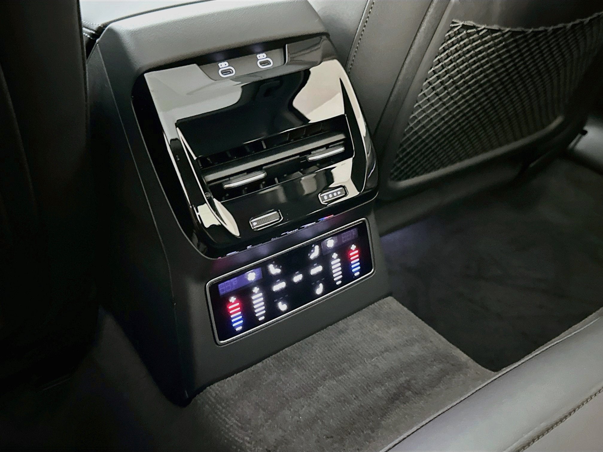 2026 Audi A6 Prestige quattro
