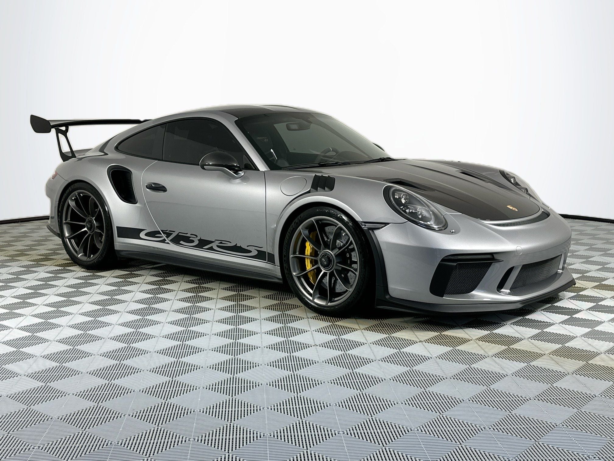 2019 Porsche 911 GT3 RS Weissach Package