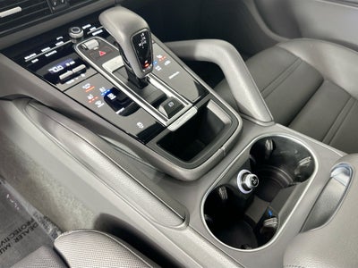 2023 Porsche Cayenne Platinum Edition